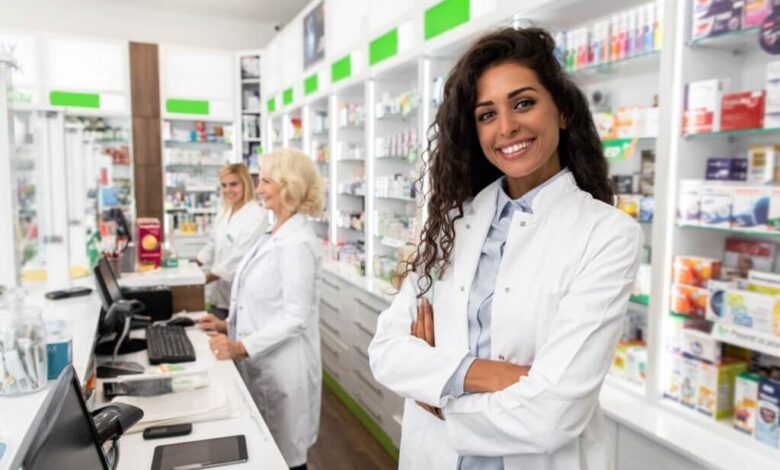 are pharmacists doctors image